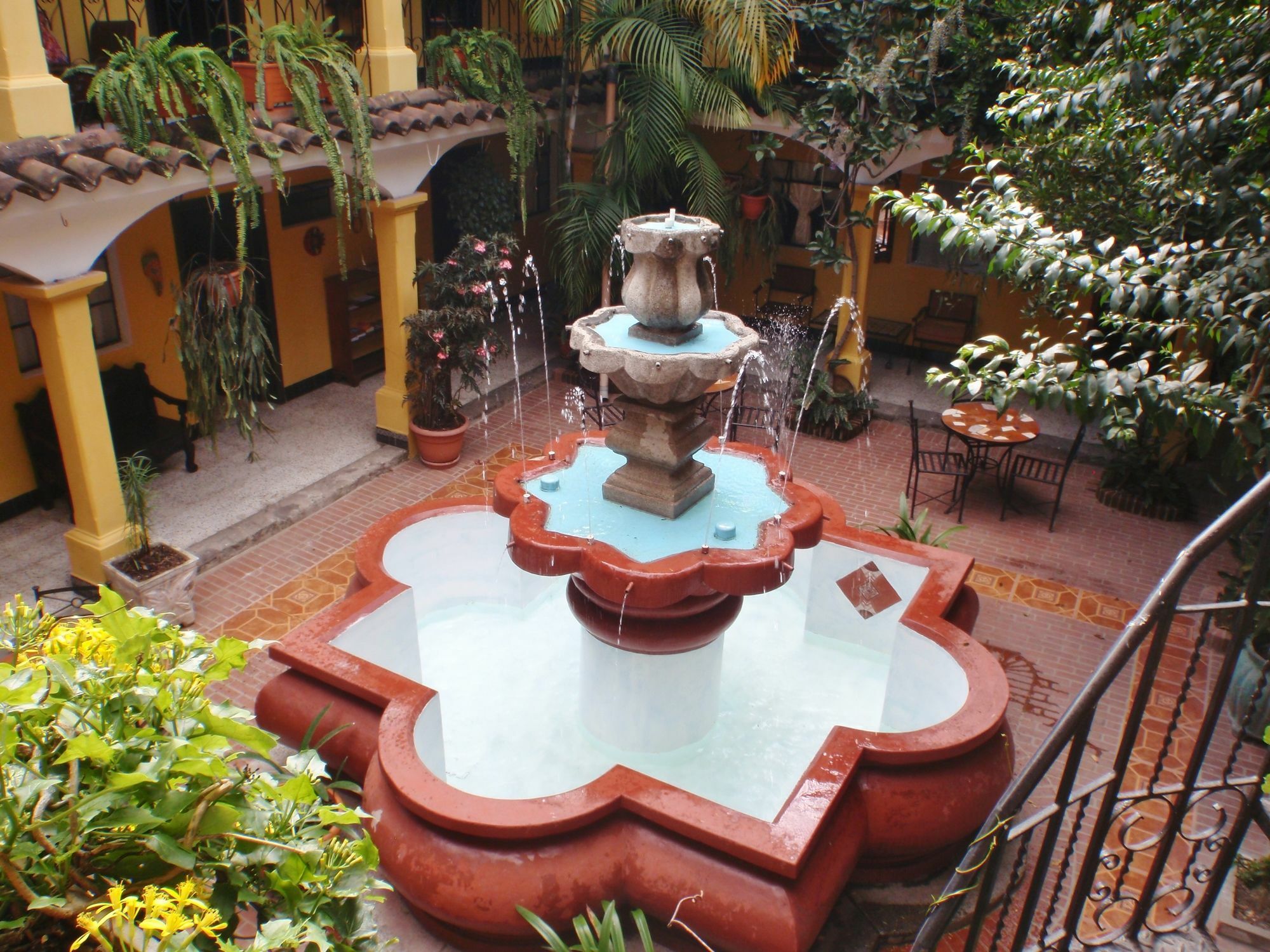 Posada San Vicente By Ahs Antigua Exterior photo